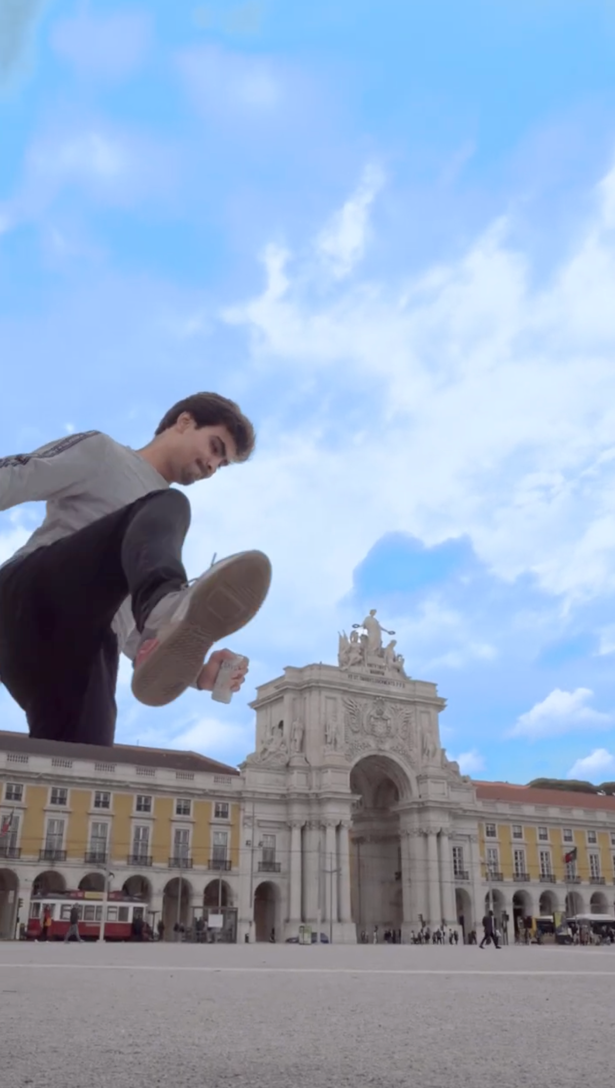 Lisbon Giant